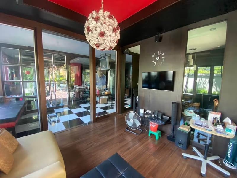 5 Bed House for Sale in Prawet