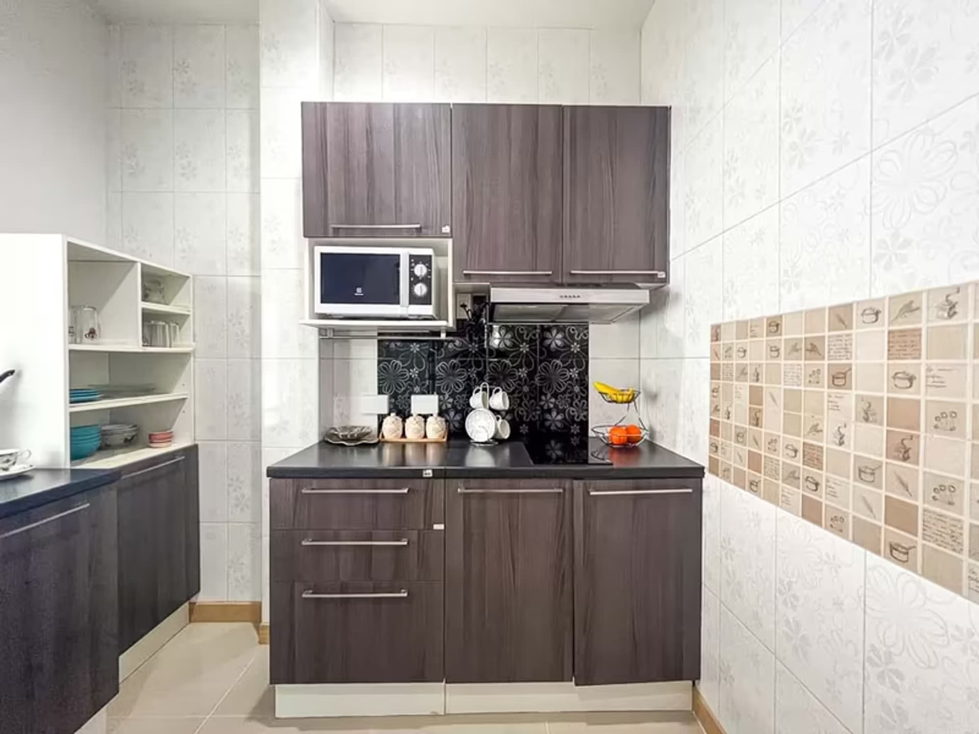  - Image 7