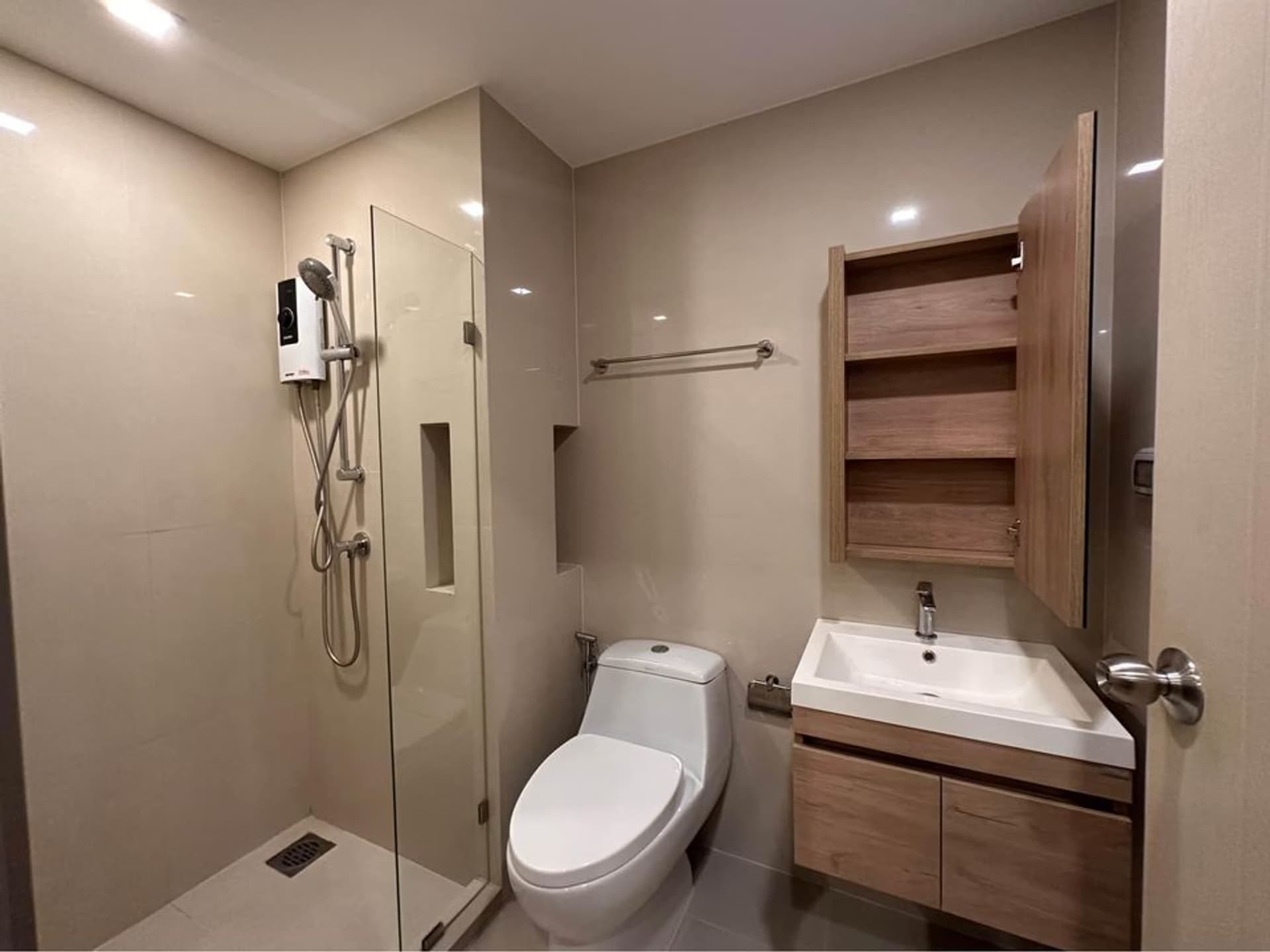 1 Bedroom Condo - Image 13