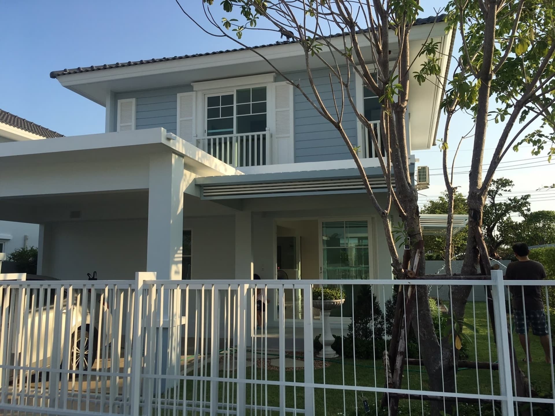 3 Bed House for Rent and Sale in Mueang Samut Prakan - Image 1