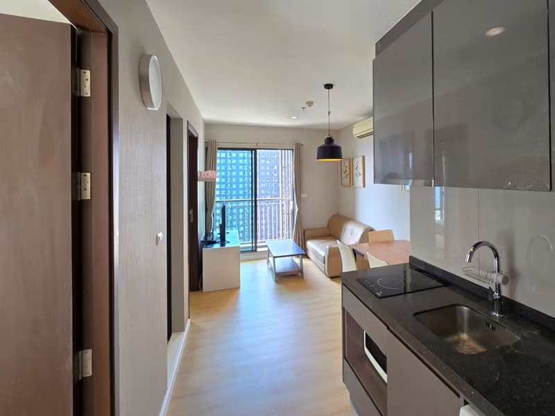 2 Bed Condo for Rent and Sale in Ratchathewi