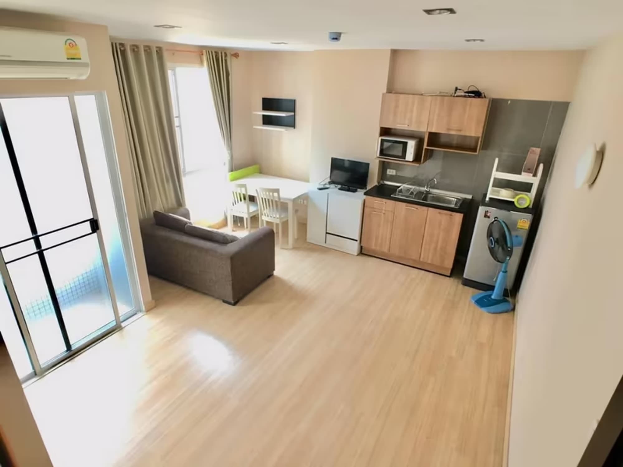 1 Bedroom Condo - Image 5