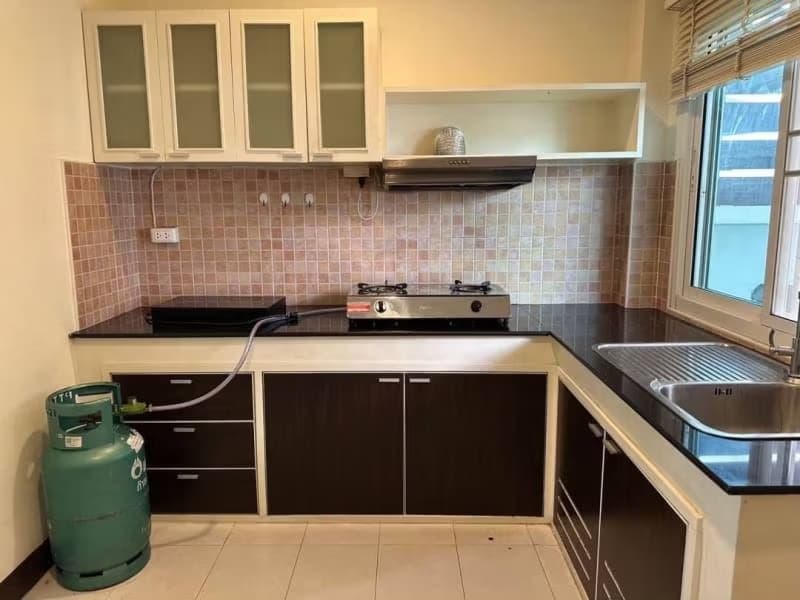 3 Bed House for Rent in Saraphi