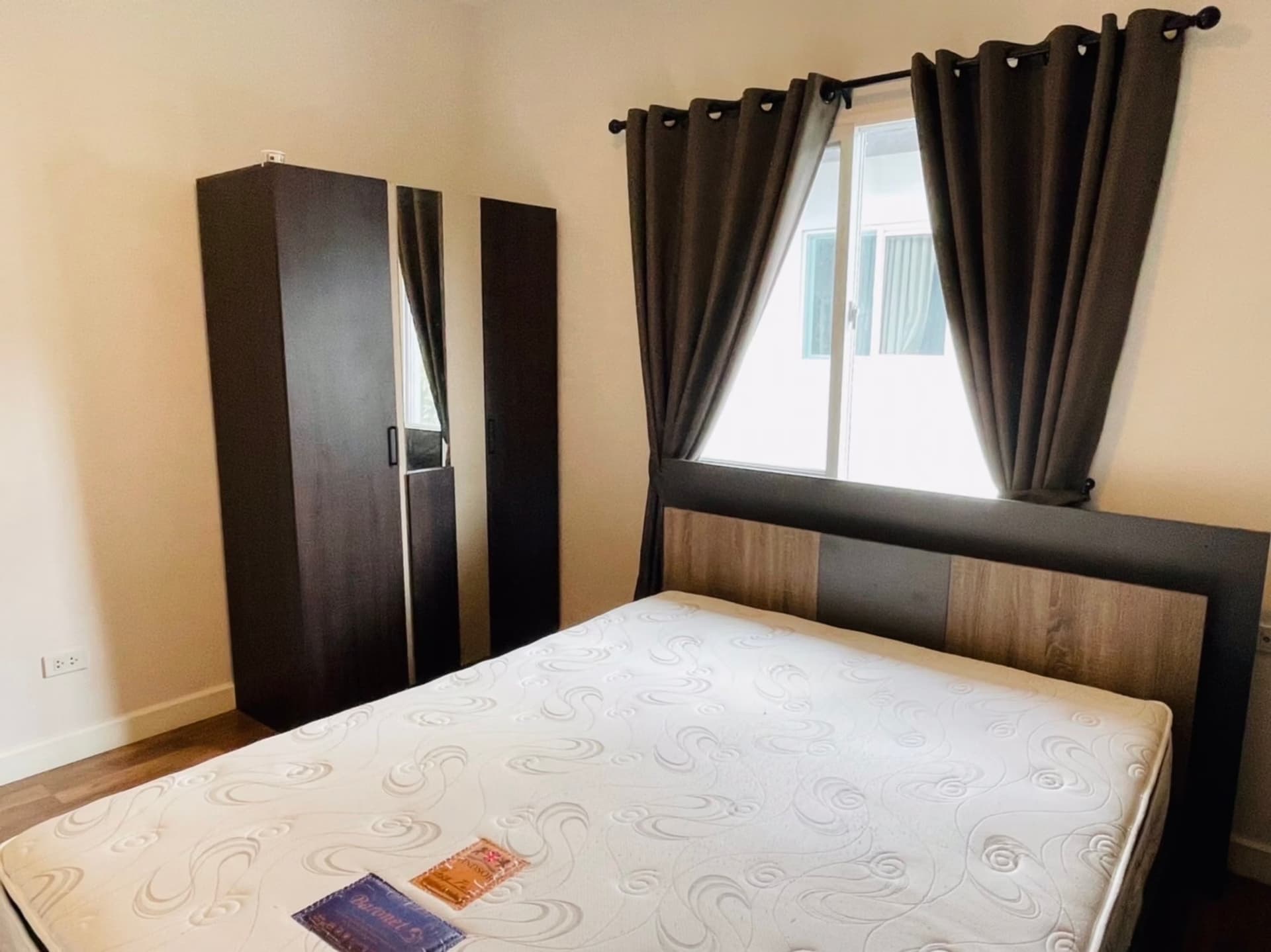 4 Bedroom House - Image 13