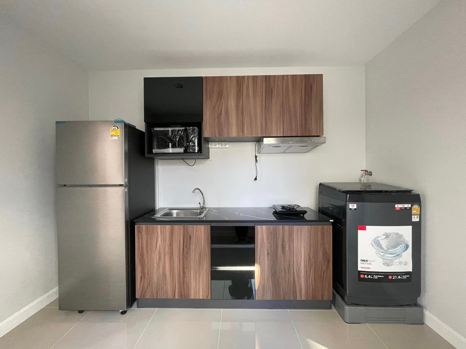 3 Bed House for Rent in Saraphi - Image 7