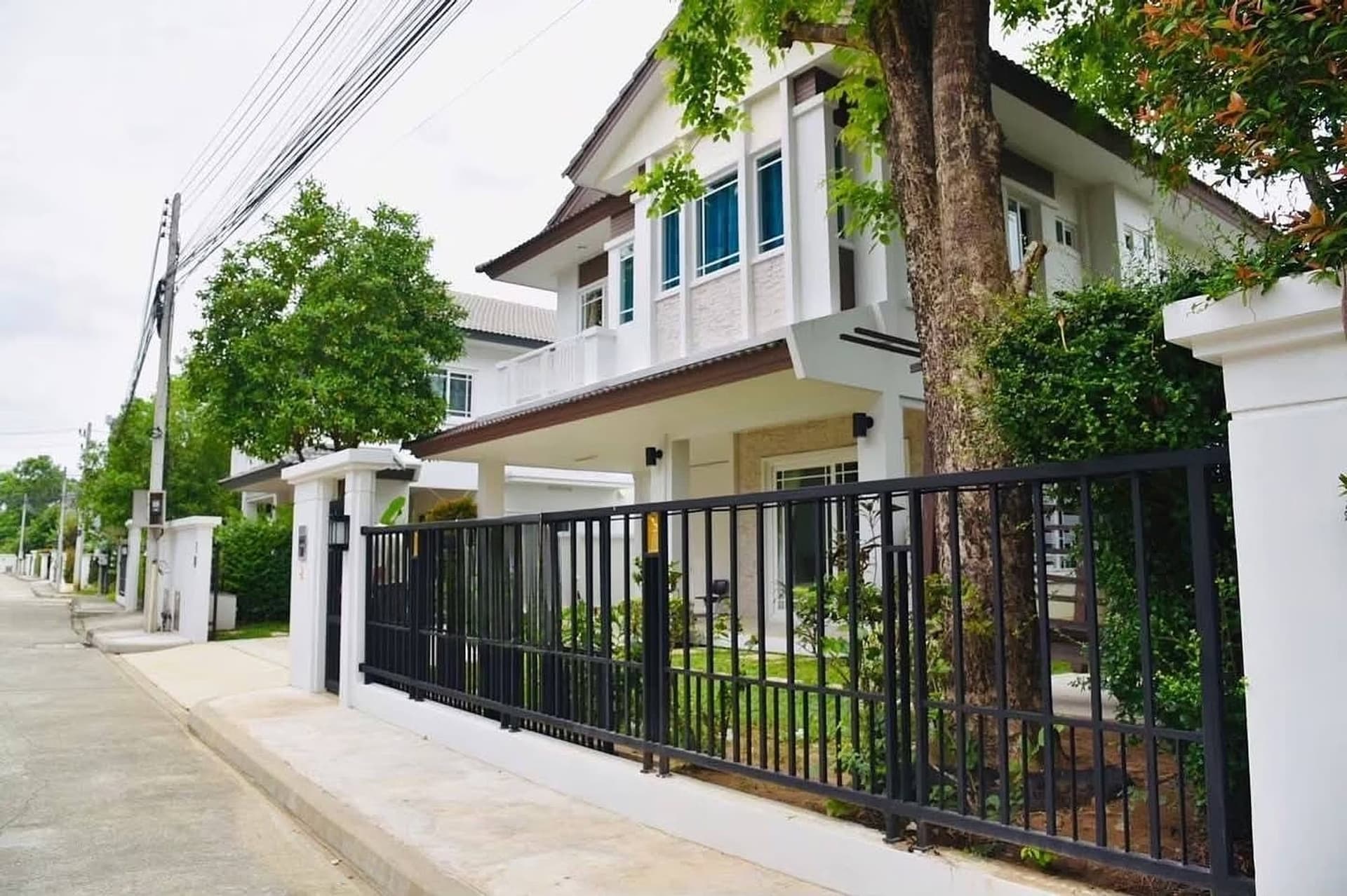 3 ห้องนอน บ้าน สำหรับ จำหน่าย ใน Mueang Chiang Mai - Image 1