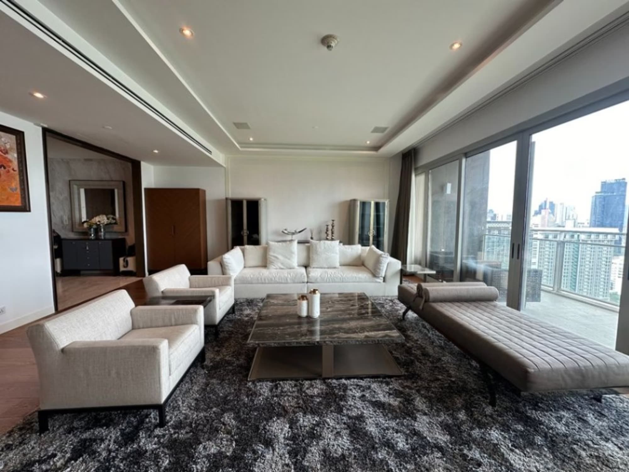 3 Bed Condo for Sale in Pathum Wan - Image 1