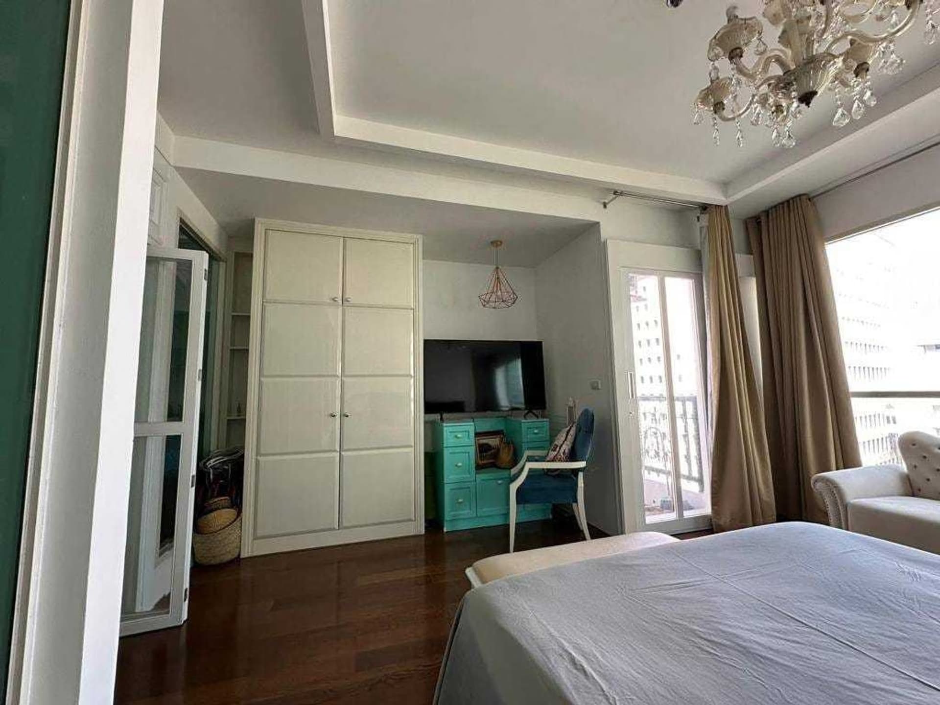 1 Bed Condo for Rent and Sale  Near Chit Lom BTS - Image 2