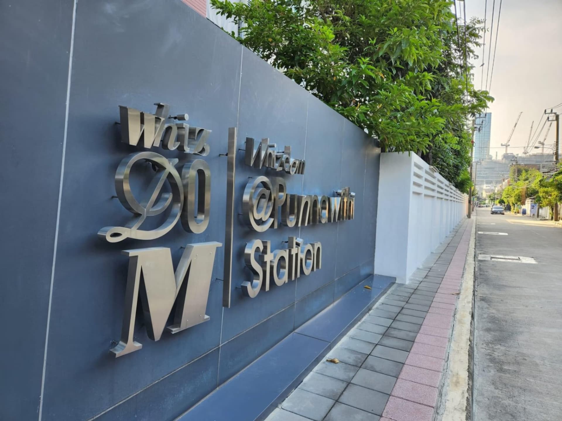2 Bed Condo for Sale in Phra Khanong - Image 9