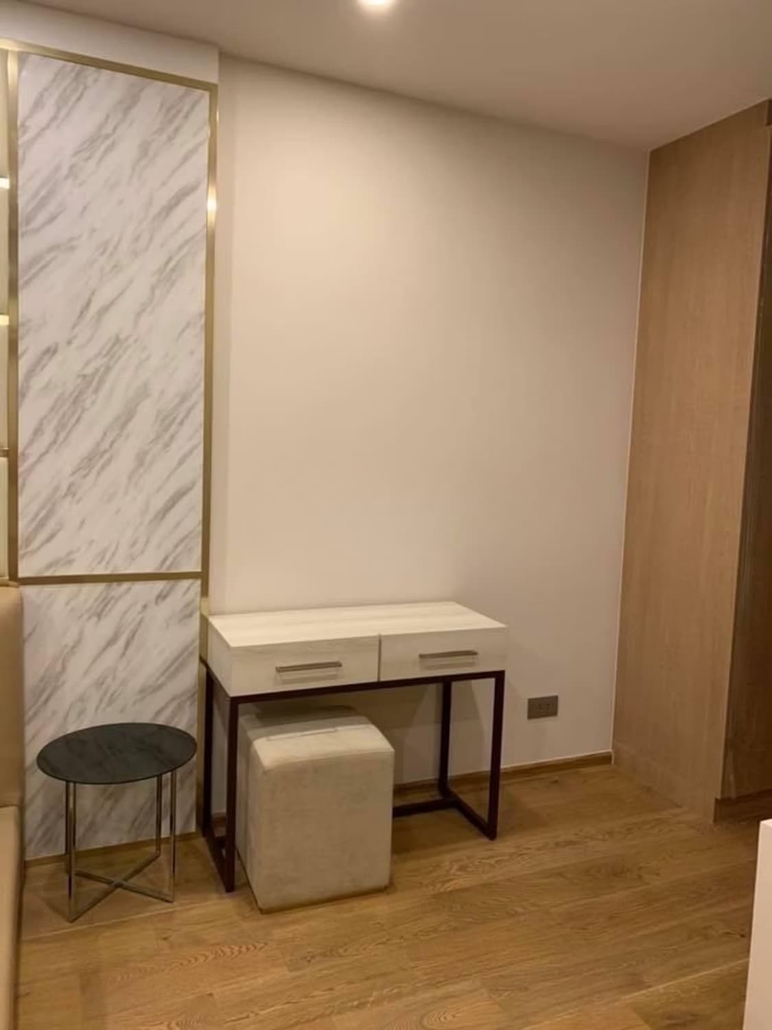 2 Bed Condo for Sale in Pathum Wan - Image 7