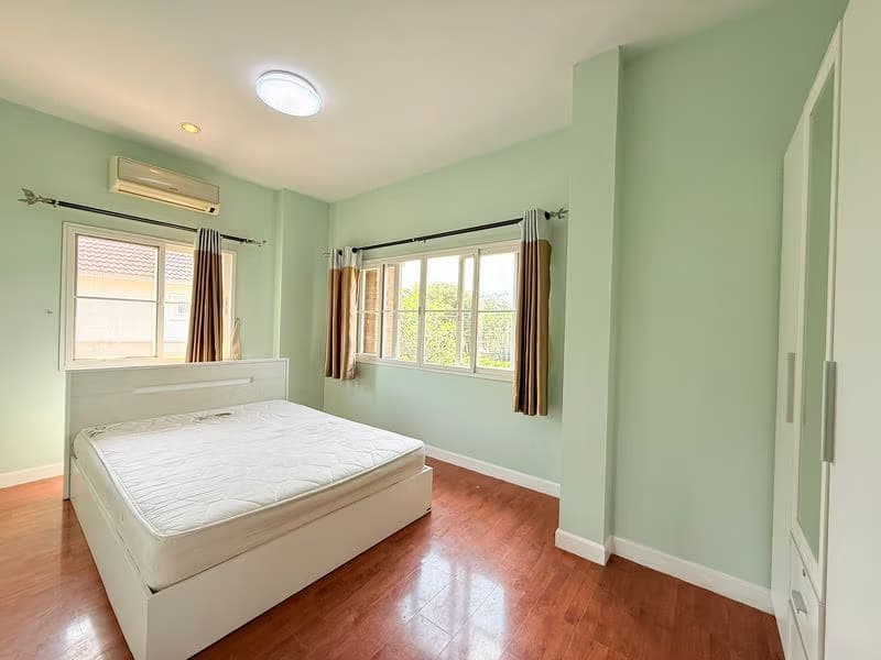 4 Bed House for Rent in Hang Dong