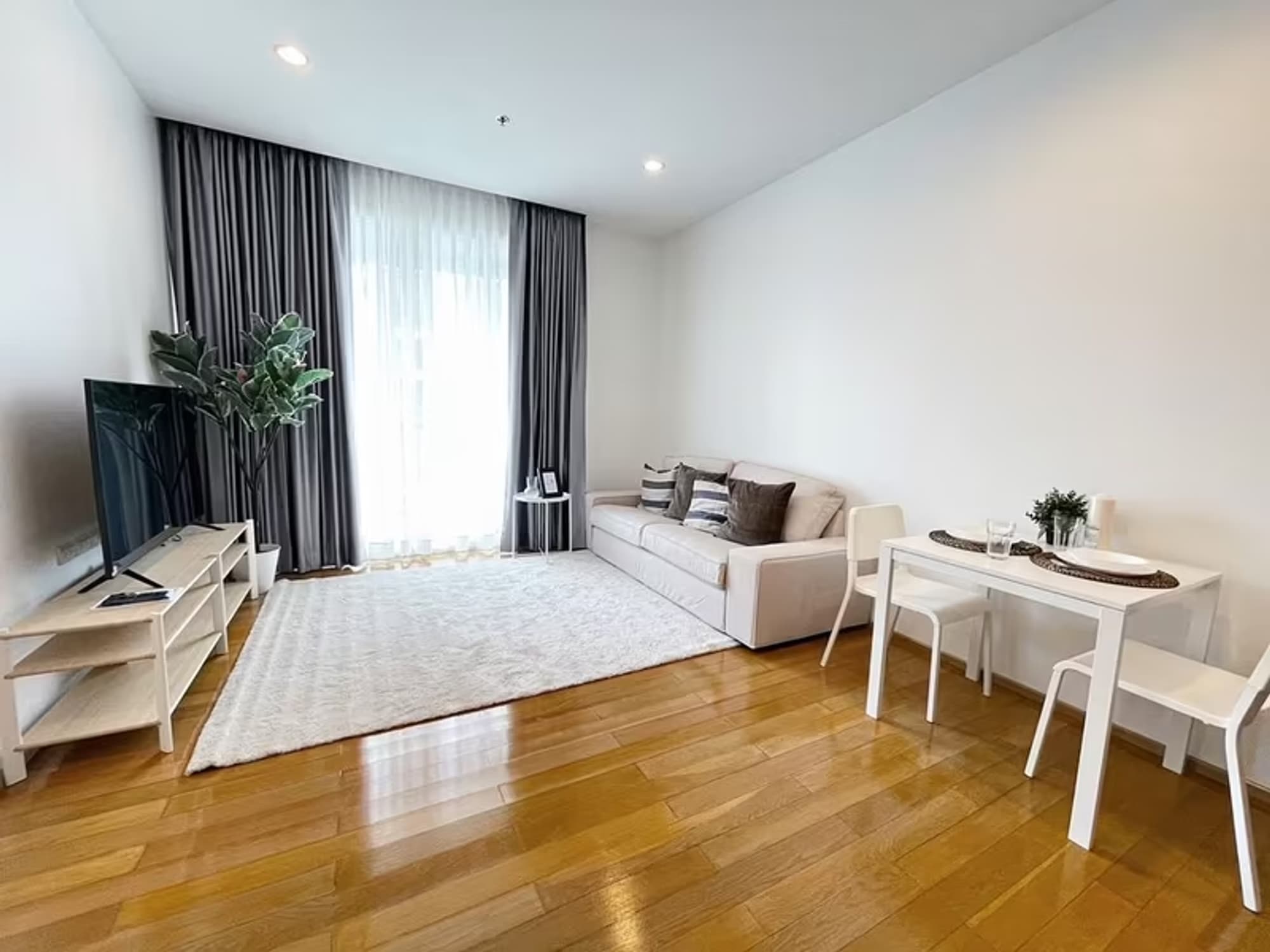 Condo for Rent at 39 by Sansiri - Image 2