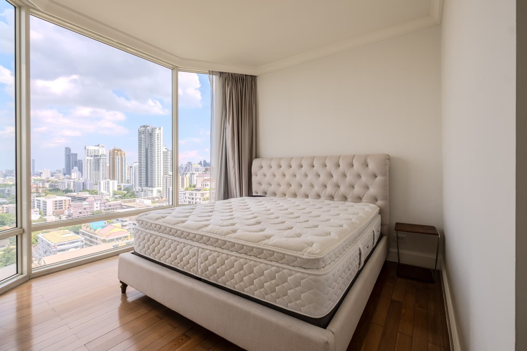 2 Bed Condo for Sale in undefined - Image 13