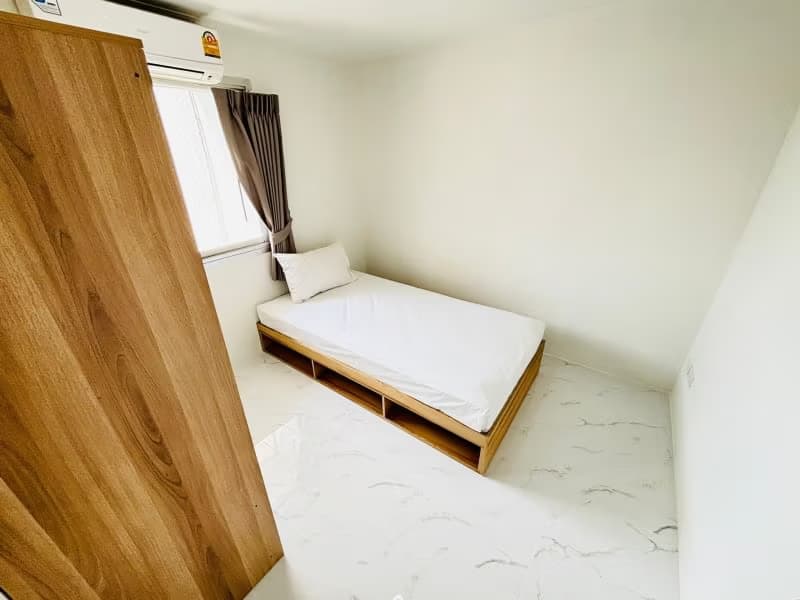 Condo for Rent at Waterford Park Rama 4