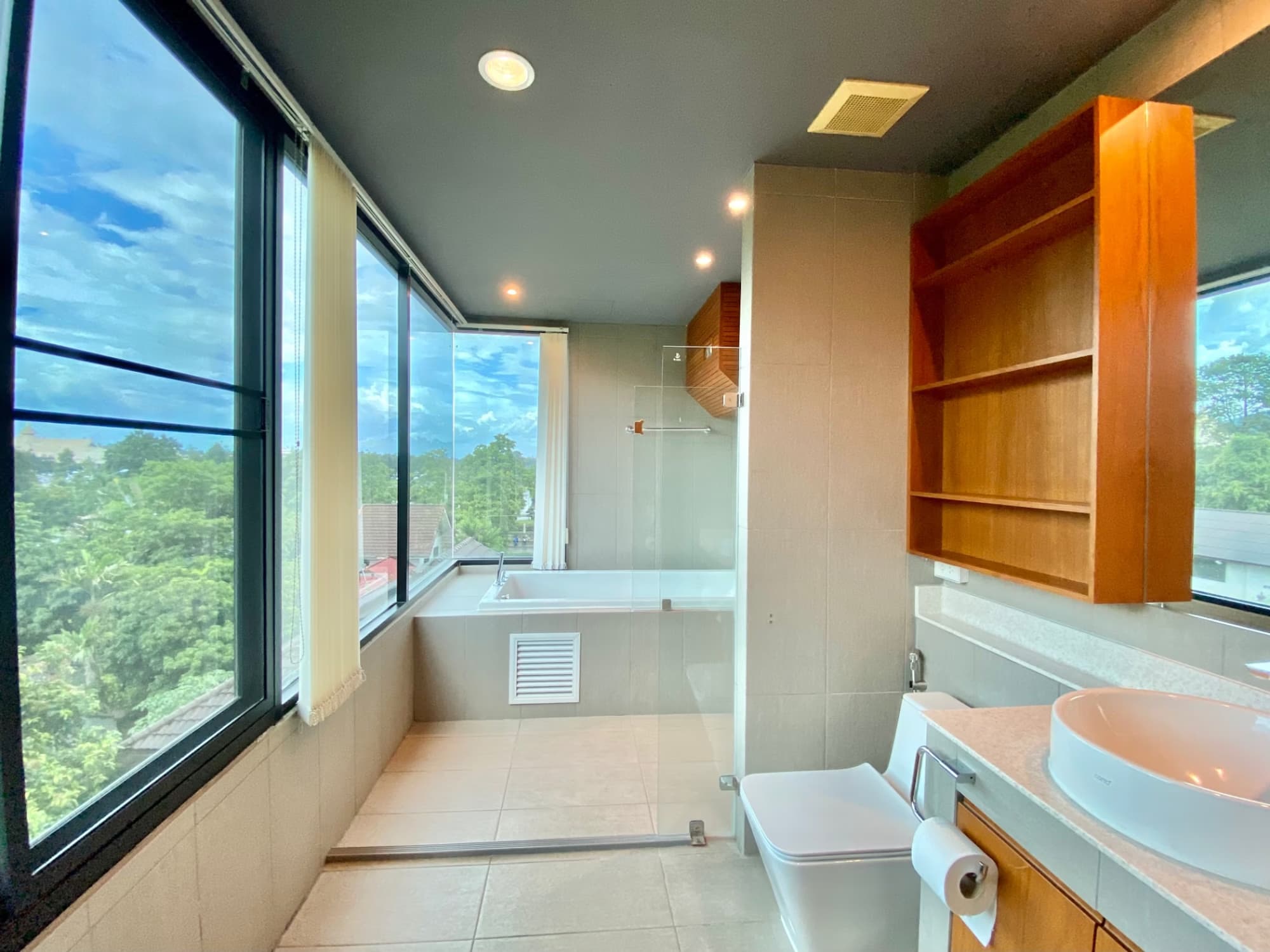 3 Bedroom Condo - Image 17