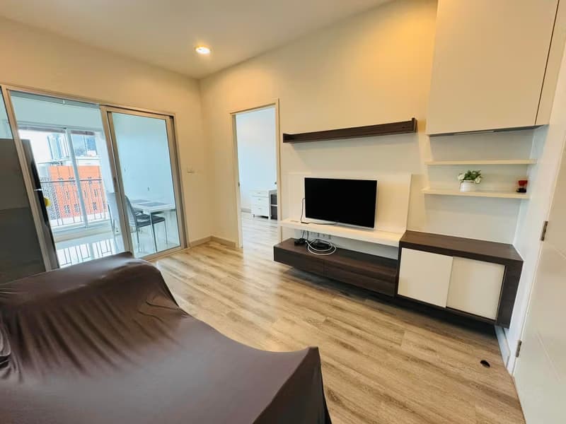 1 Bed Condo for Rent in Sathon