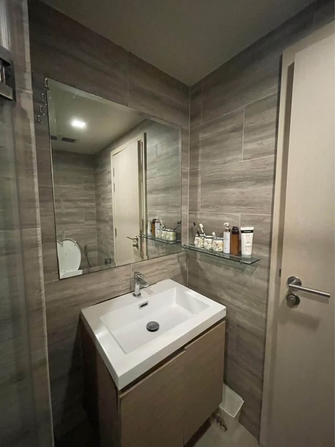 1 Bed Condo for Sale  Near Thailand Cultural Centre MRT - Image 3