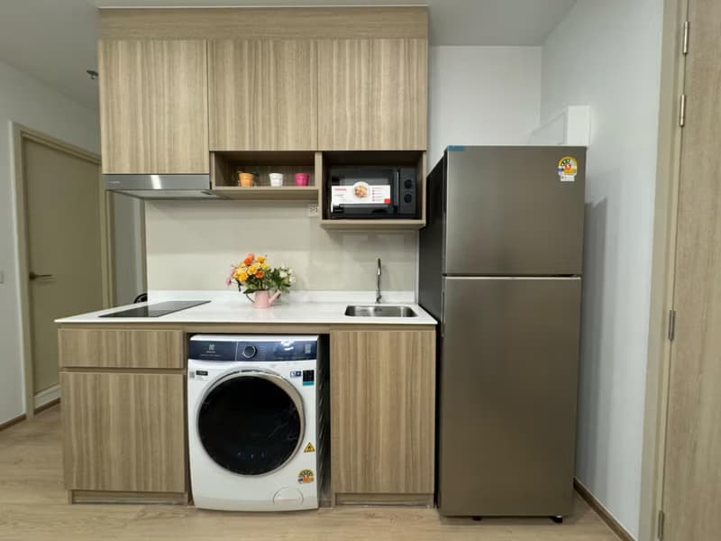 2 Bed Condo for Rent in Khlong Toei