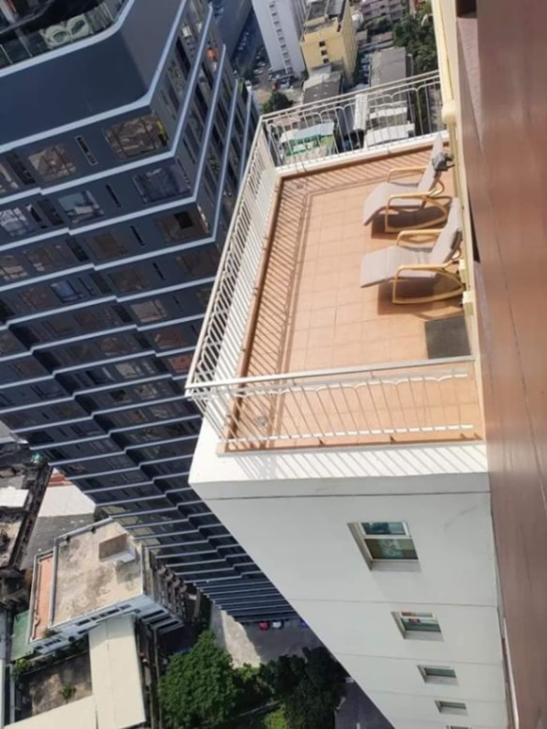 3 Bed Condo for Sale in Ratchathewi - Image 6
