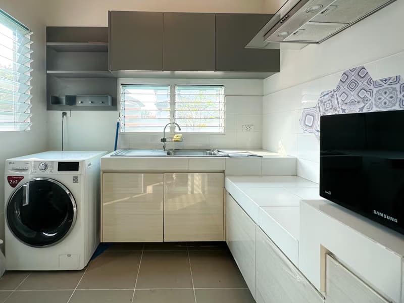 4 Bed House for Rent and Sale in San Kamphaeng