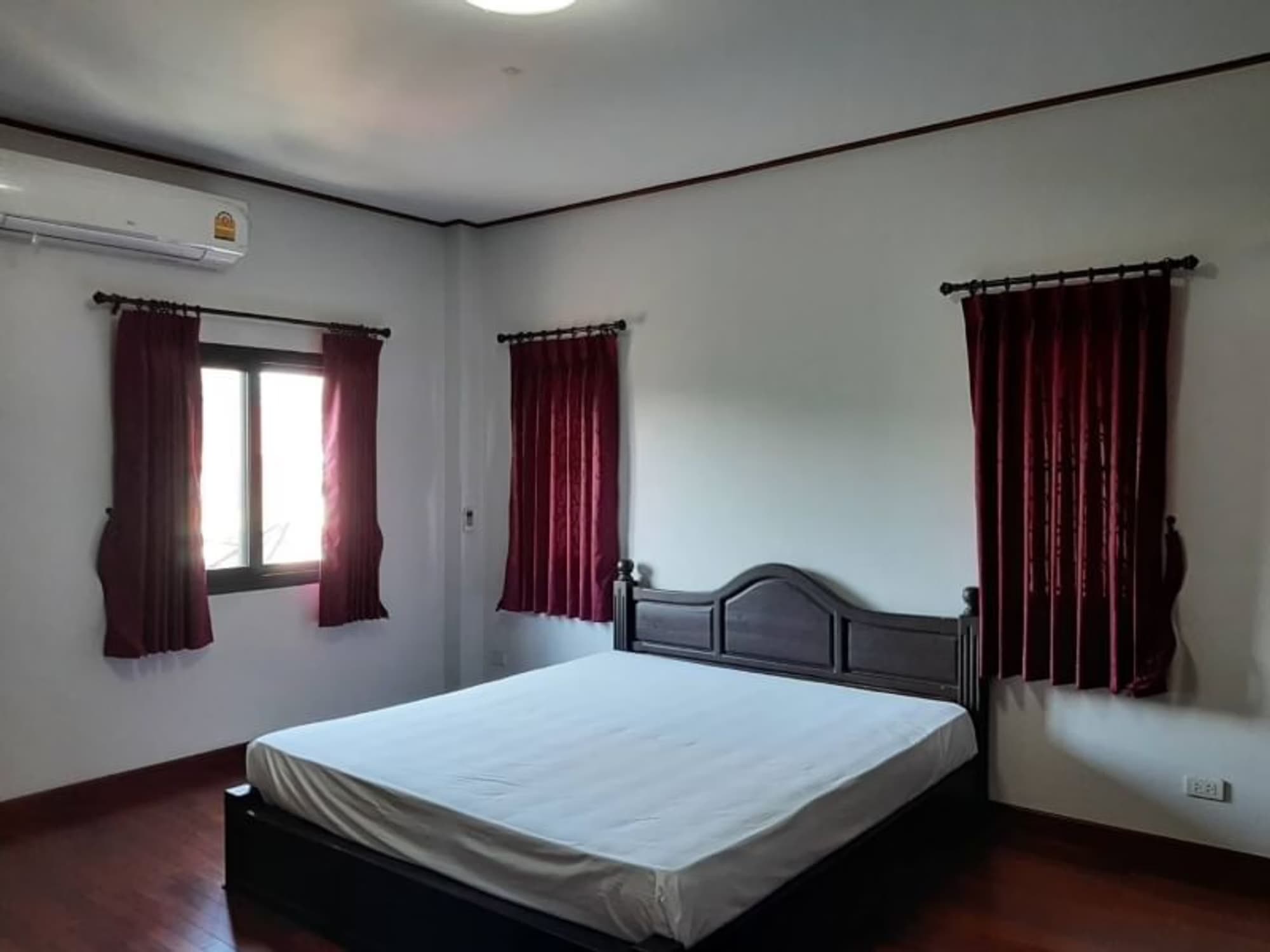 3 Bed House for Rent in Mueang Chiang Mai - Image 7