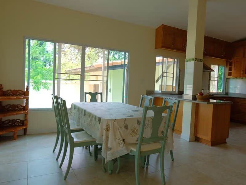 4 Bed House for Rent and Sale in Hang Dong