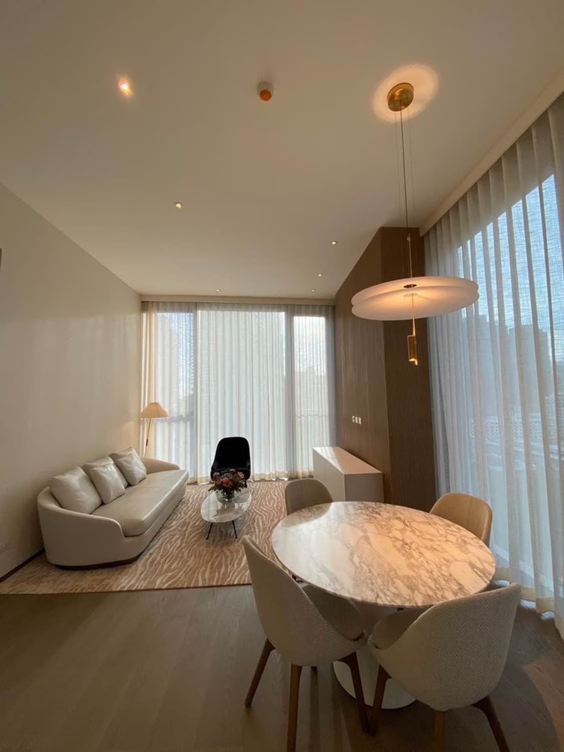 1 Bed Condo for Rent  Near Chit Lom BTS - Image 1