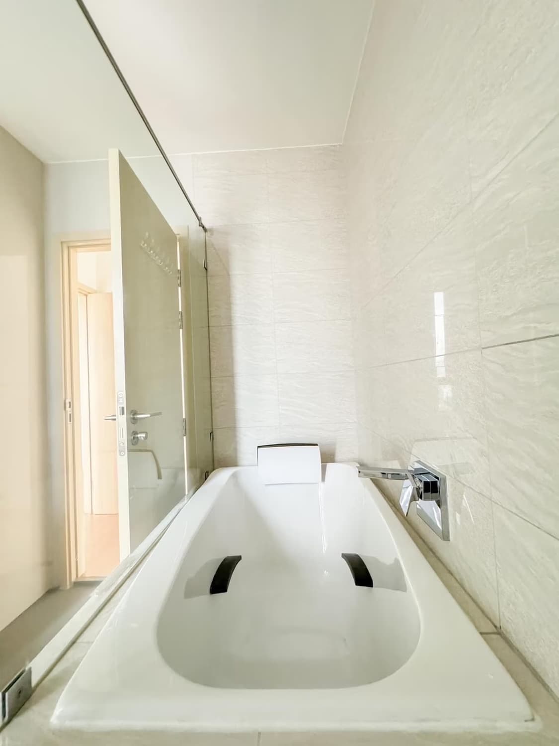 2 Bed Condo for Sale in Watthana - Image 7