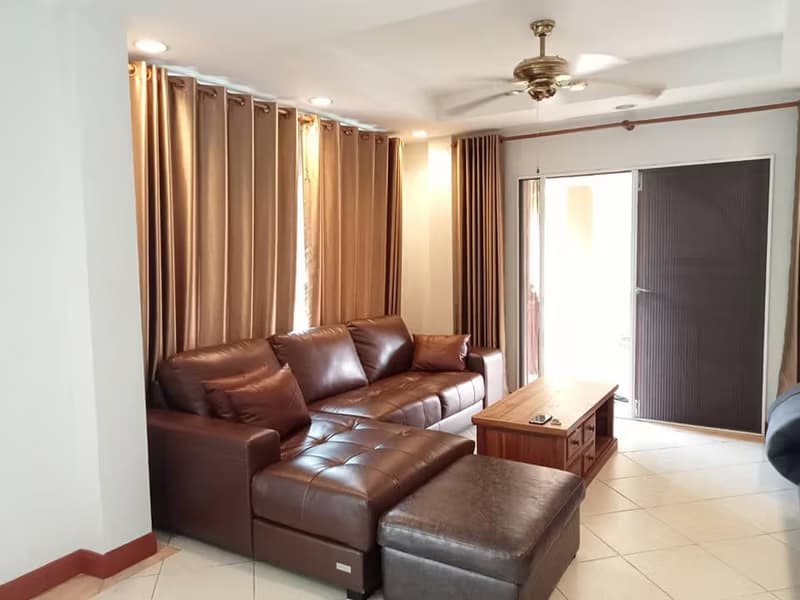 4 Bed House for Rent in San Sai