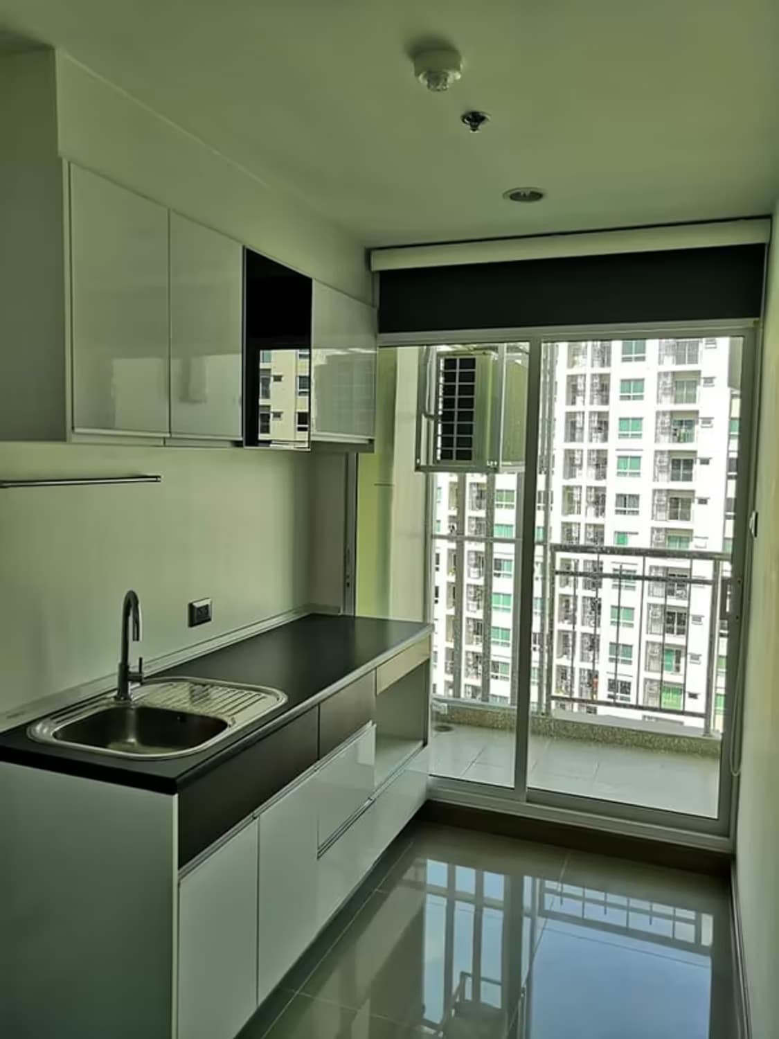 1 Bedroom Condo For Sale At Supalai Wellington II - Image 5