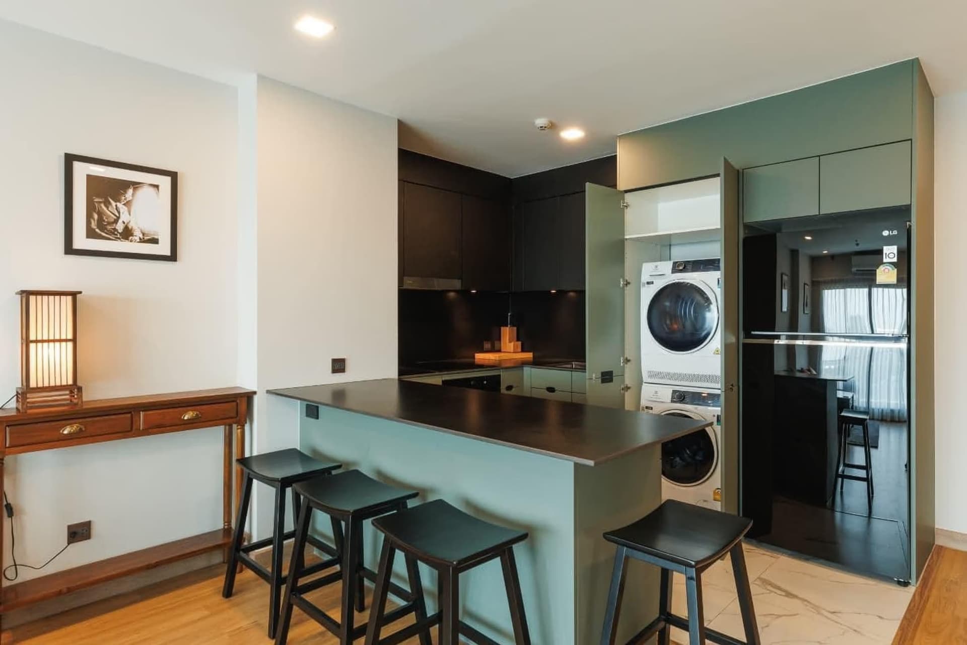 3 Bed Condo for Rent in Mueang Chiang Mai - Image 2