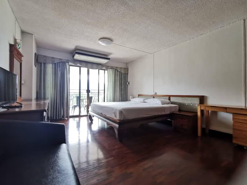 Condo for Sale at Hillside 4