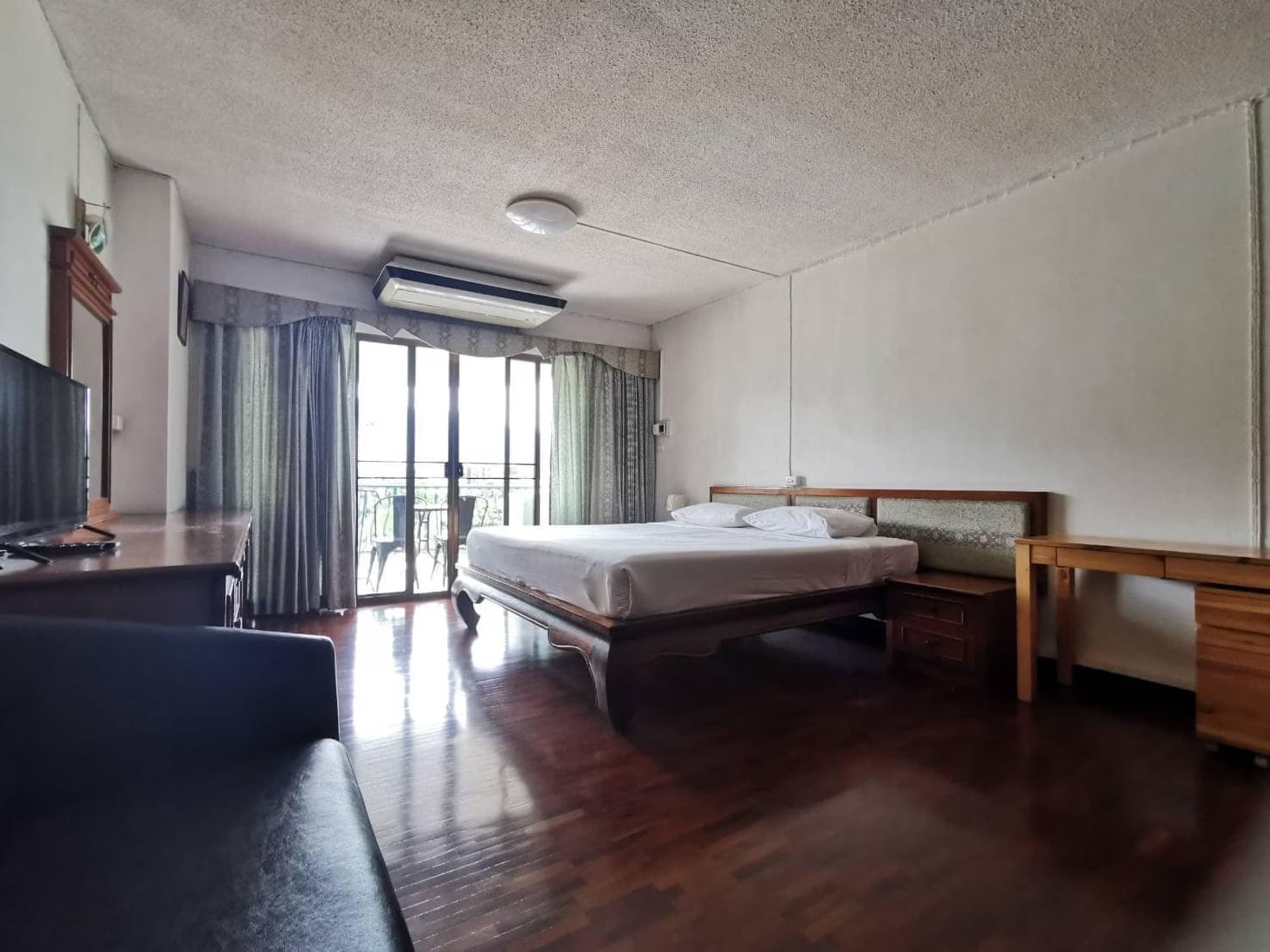 Condo for Sale at Hillside 4 - Image 1