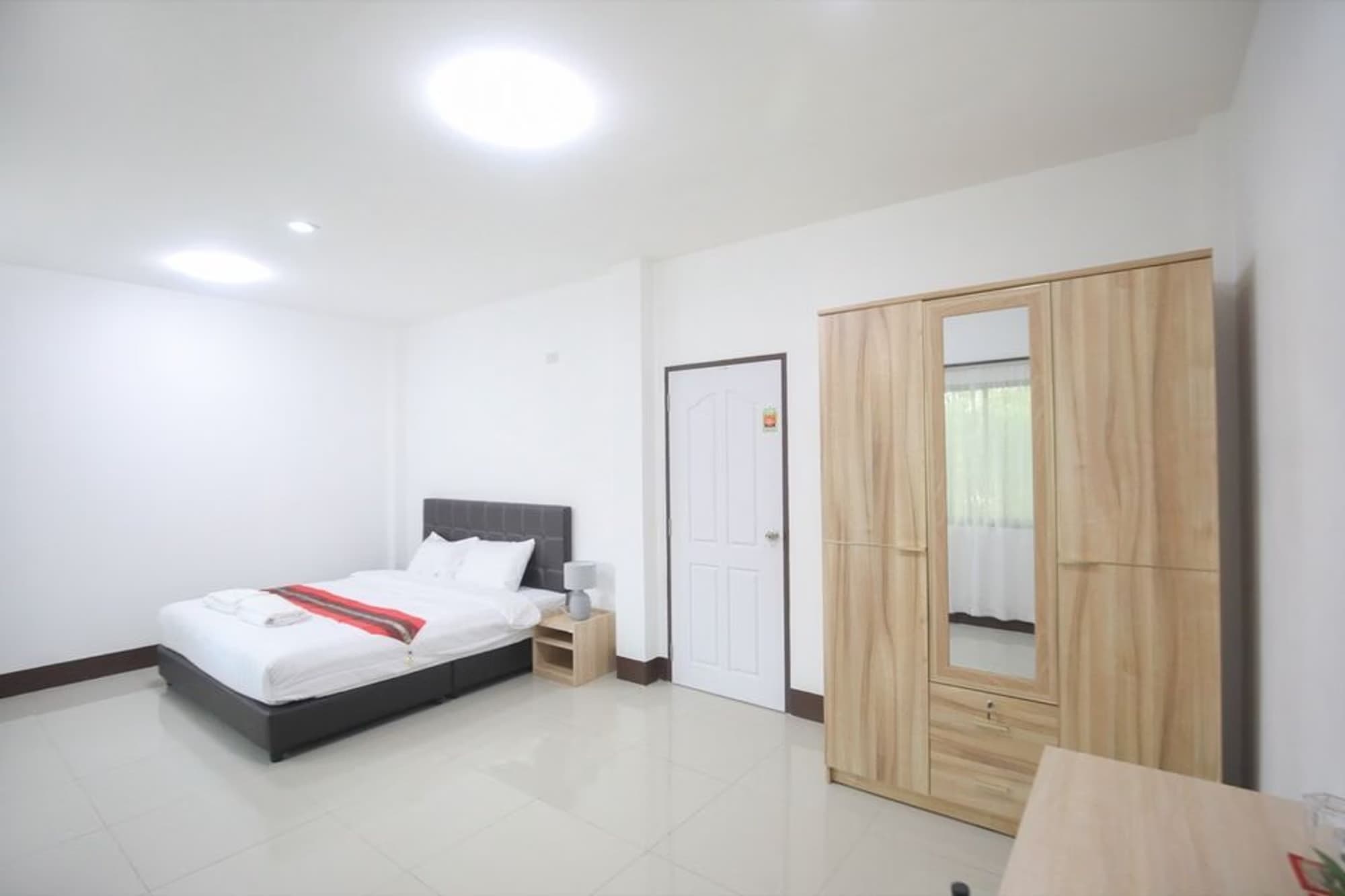 3 Bed Townhouse for Rent in Mueang Chiang Mai - Image 7