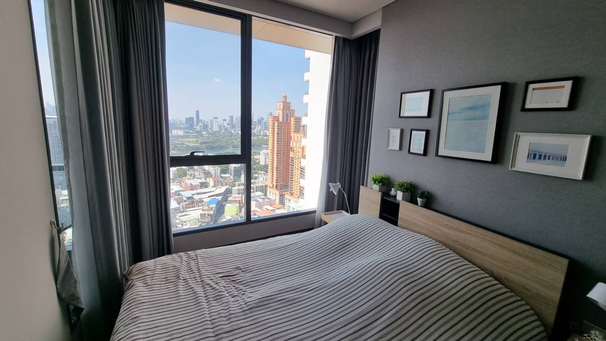 Condo for Rent at The Lumpini 24 - Image 11