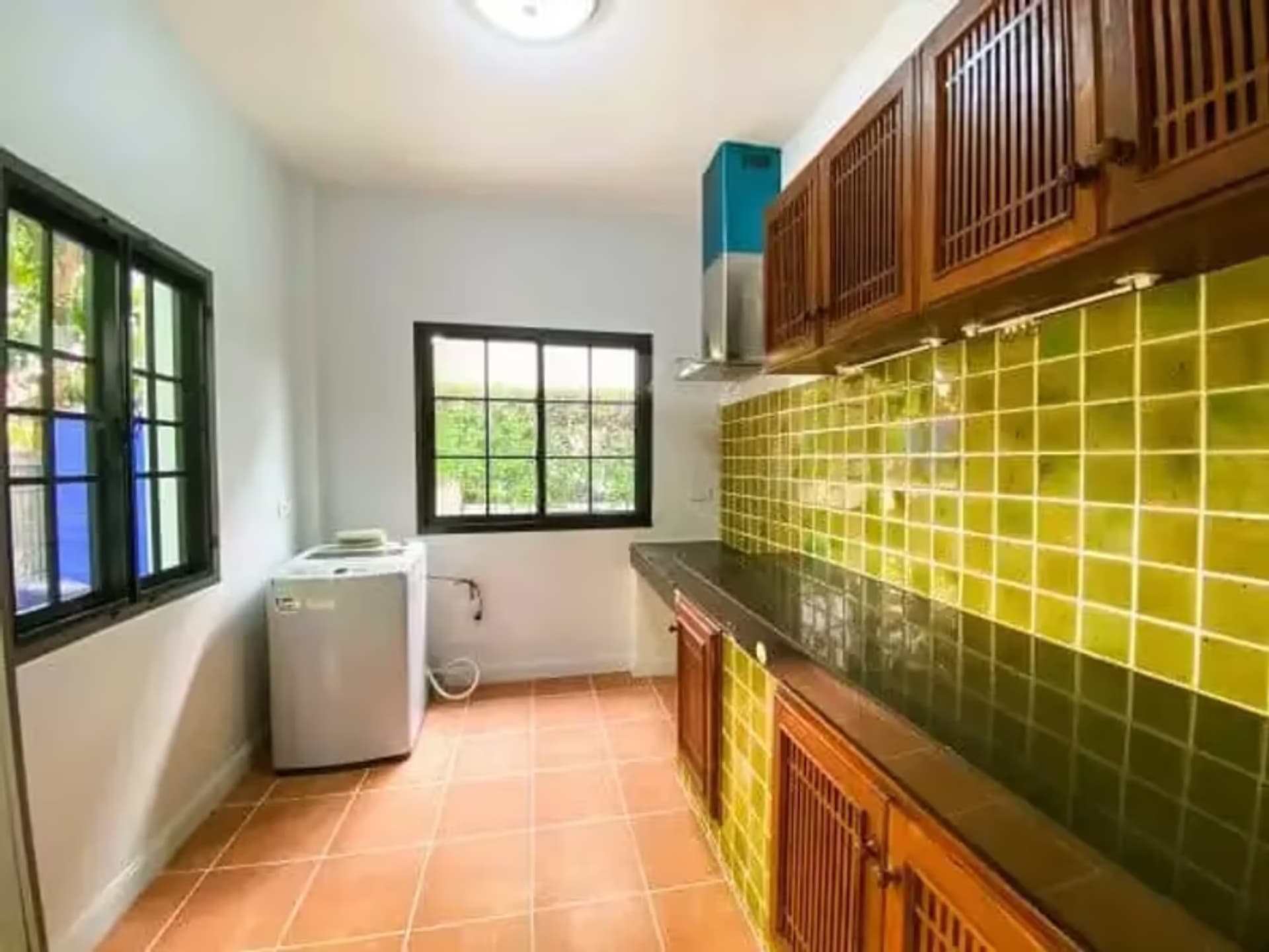 4 Bedroom House - Image 6