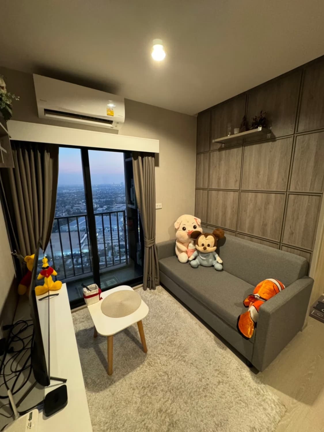 2 Bed Condo for Rent and Sale in Mueang Samut Prakan - Image 2