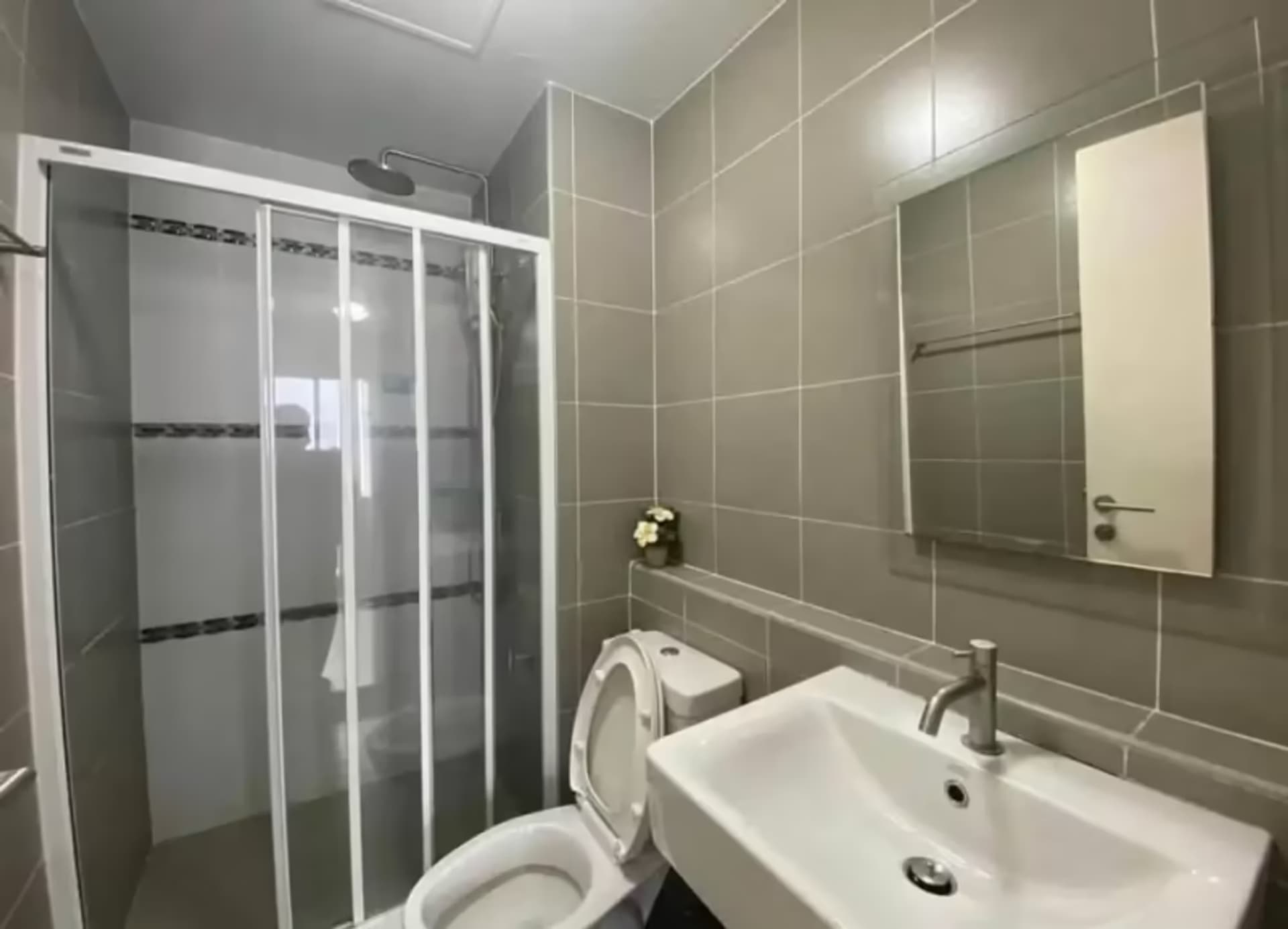 3 Bedroom House - Image 2
