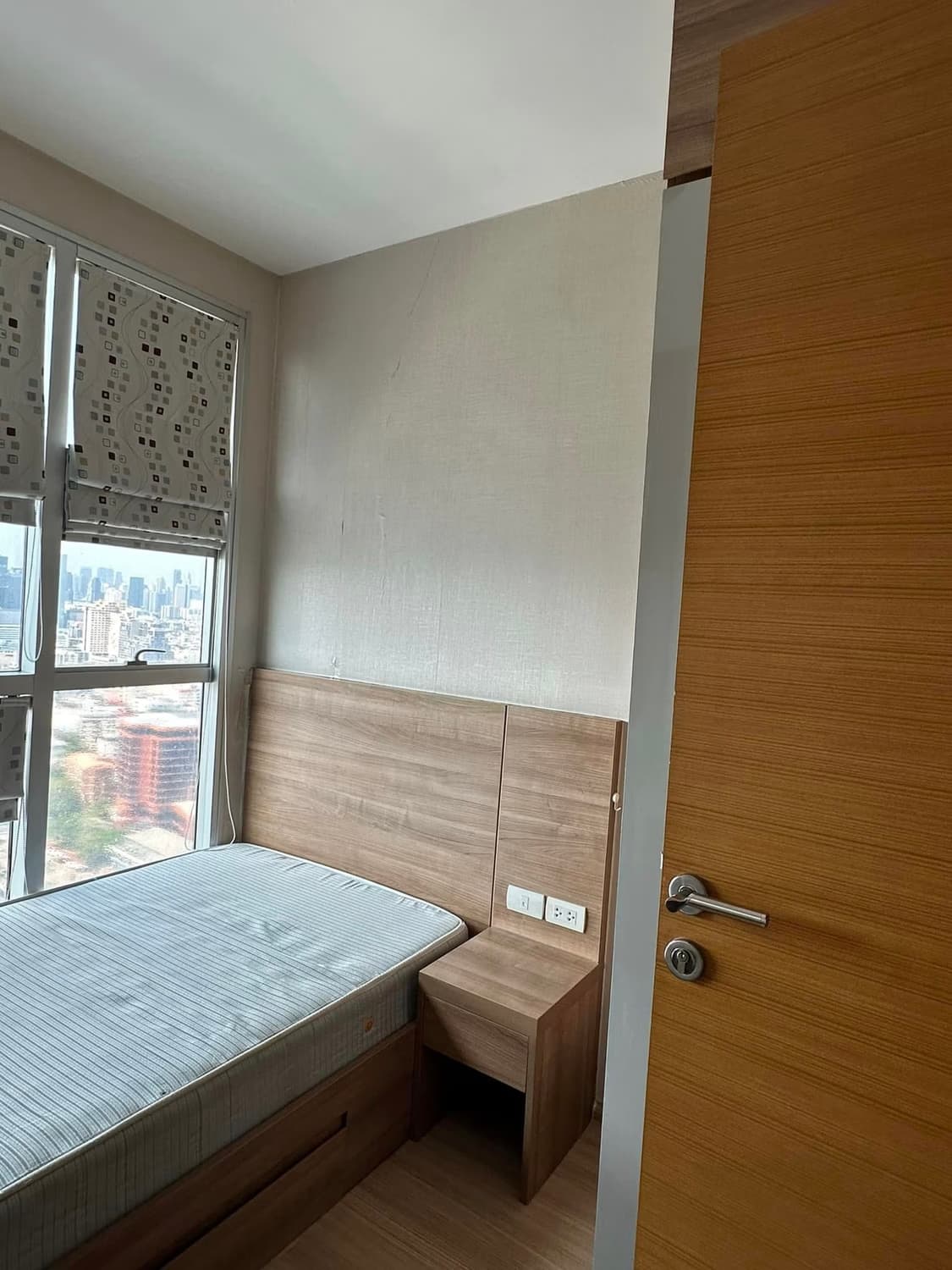 2 Bed Condo for Rent and Sale  Near Huai Khwang MRT - Image 7