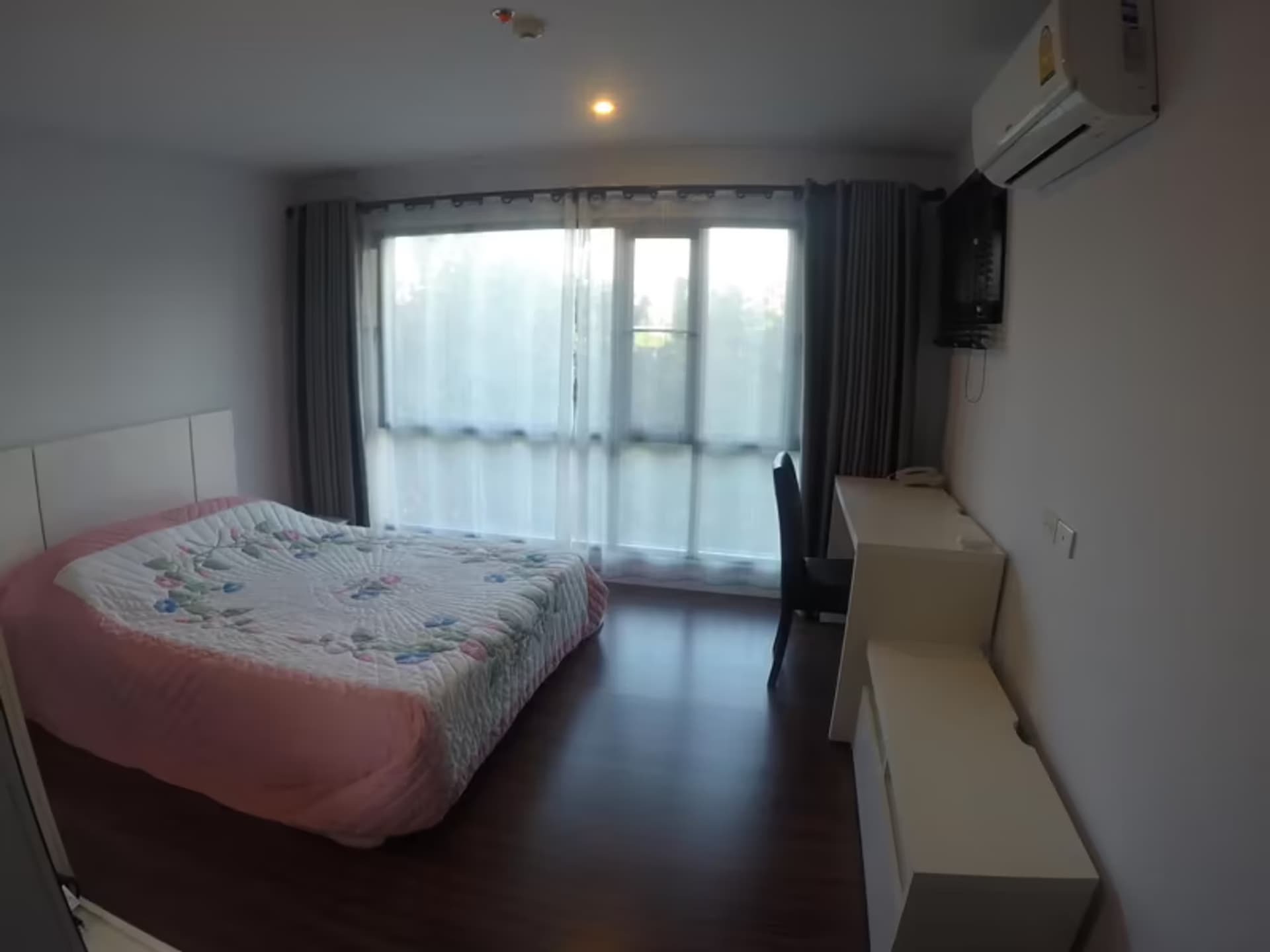 1 Bedroom Condo - Image 2