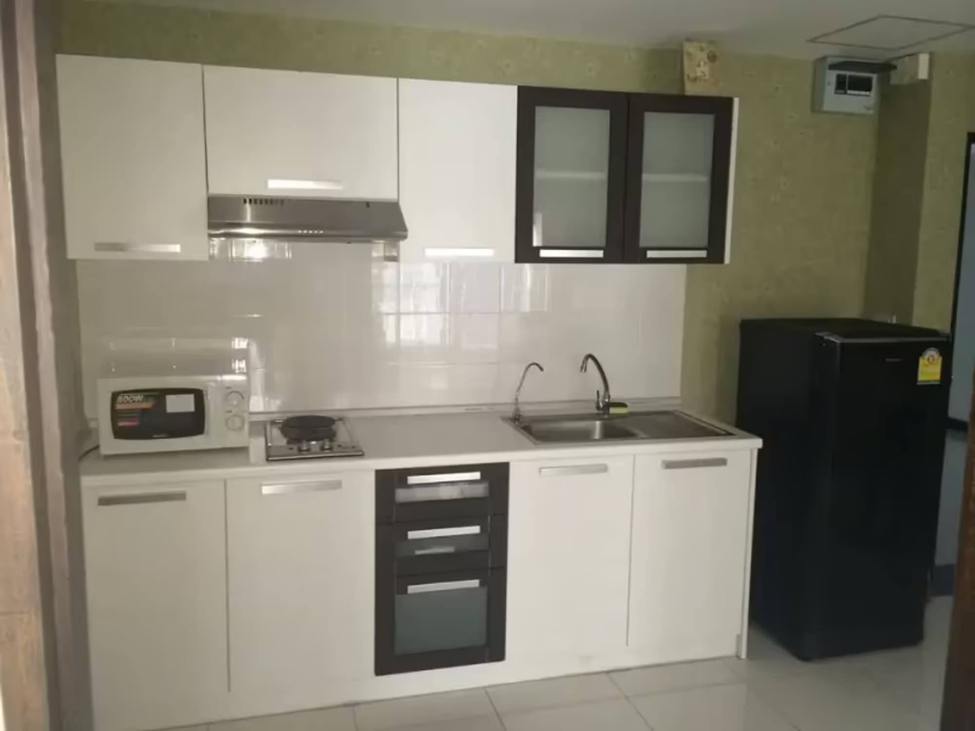 1 Bedroom Condo - Image 7