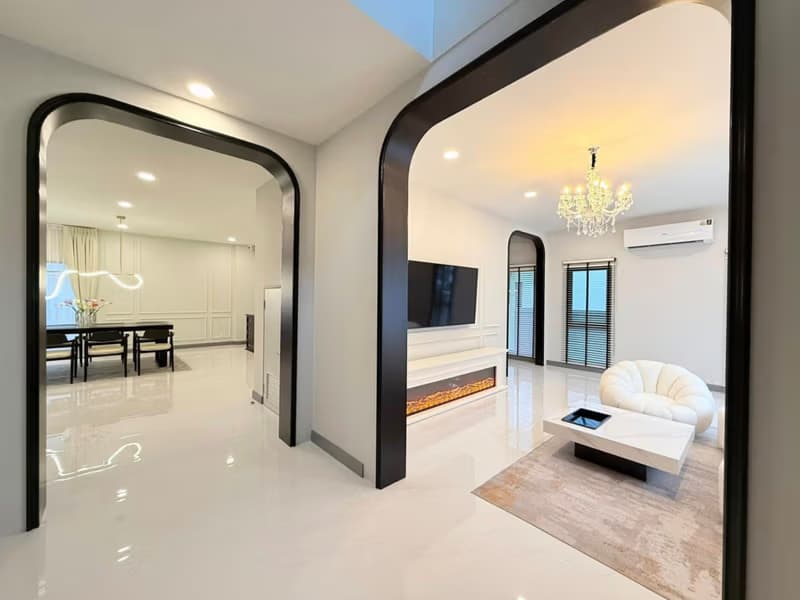 4 Bed House for Rent in Bang Phli