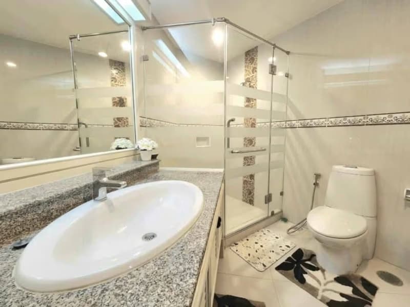 2 Bed Condo for Rent in Bangna