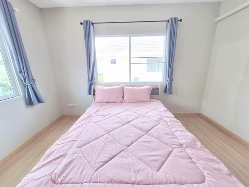 3 Bed House for Rent in Saraphi