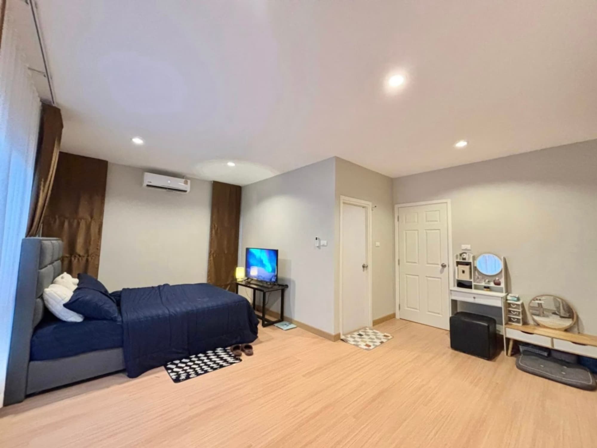 4 Bed House for Rent in Saraphi - Image 12