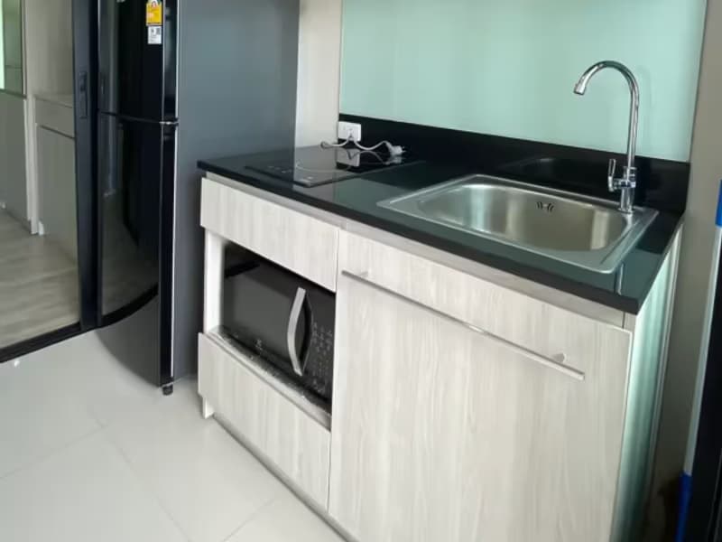 1 Bedroom Condo