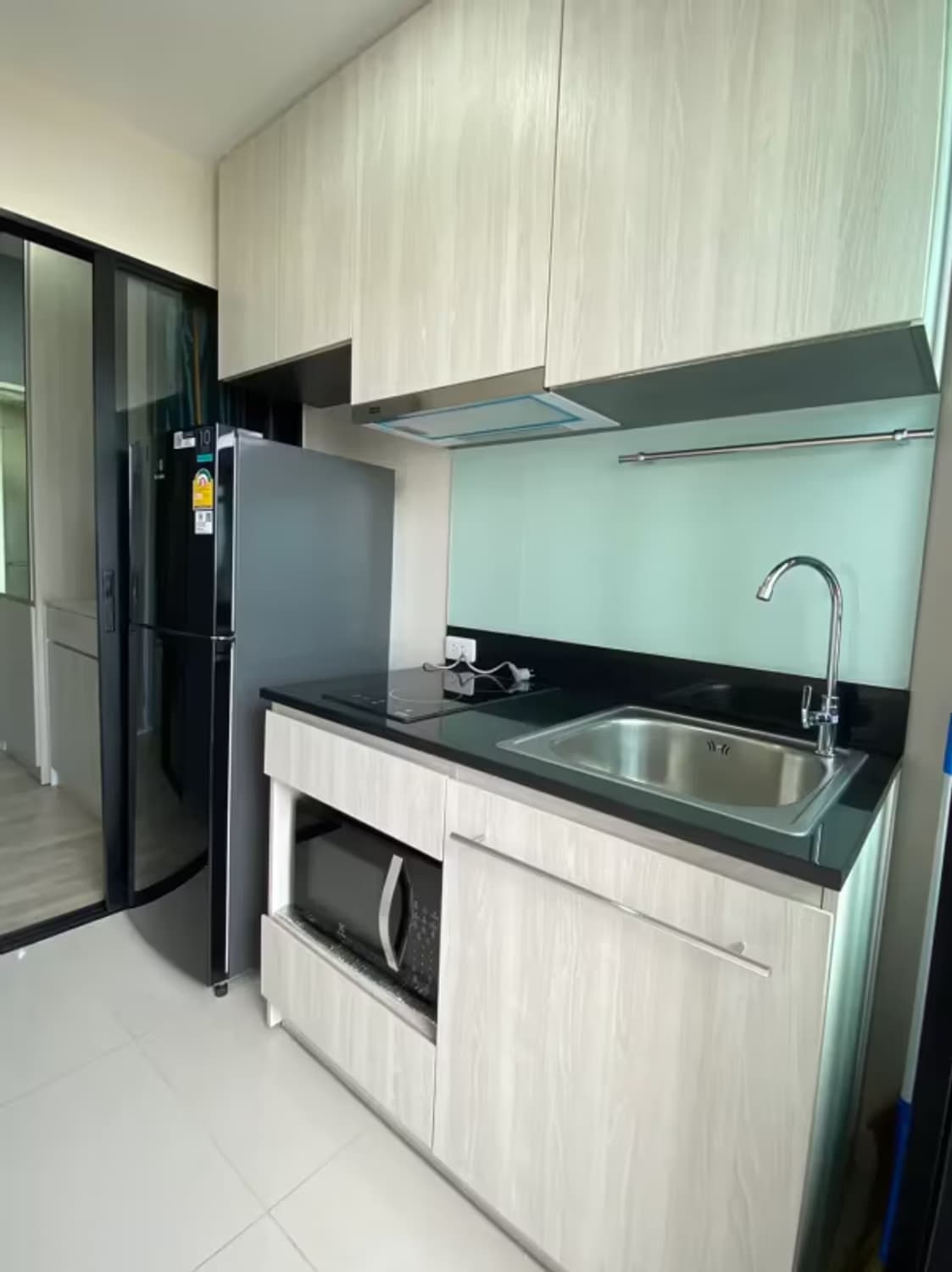 1 Bedroom Condo - Image 4