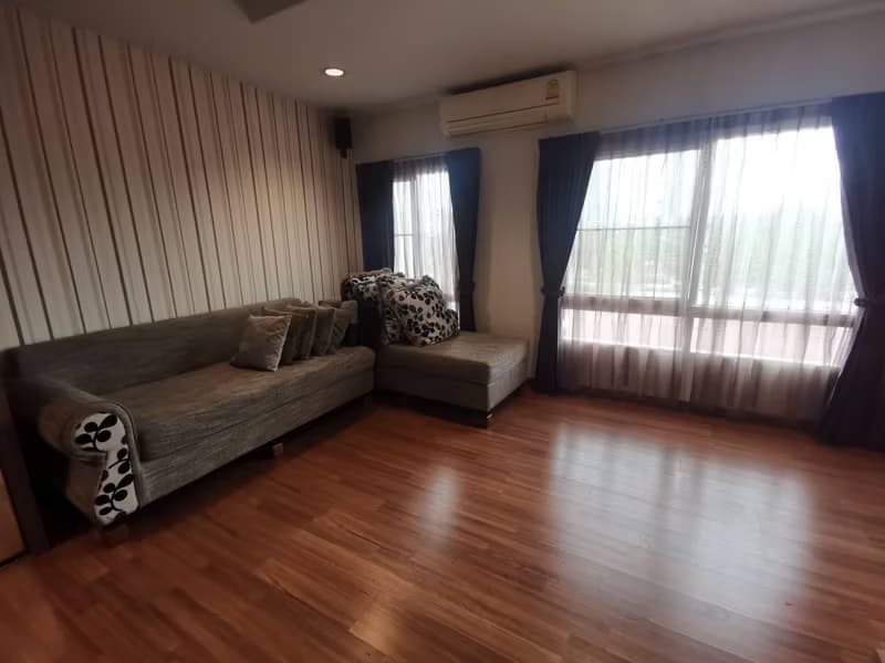 3 Bed Townhouse for Sale in Yan Nawa