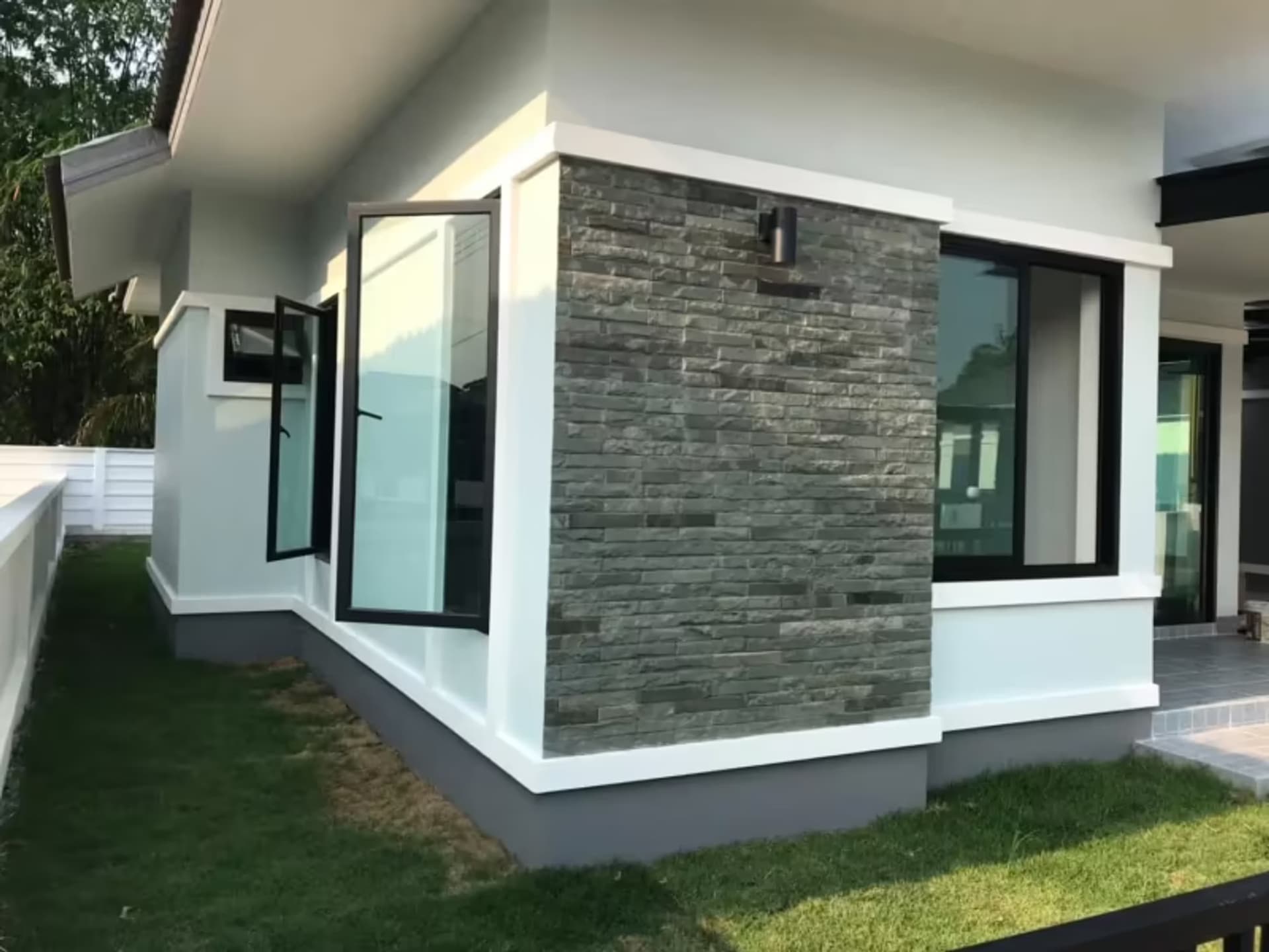 3 Bedroom House - Image 2