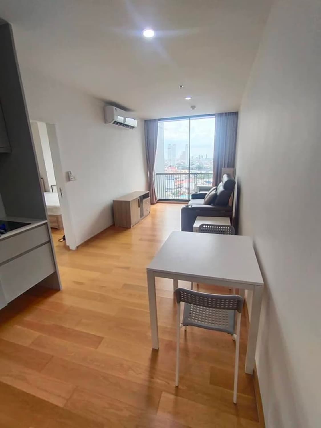 1 Bed Condo for Rent  Near Surasak BTS - Image 2